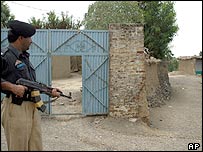 پليس پاکستان