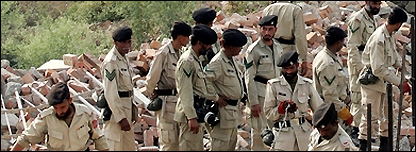 لال مسجد اور جامعہ حفصہ کی عقبی دیوار