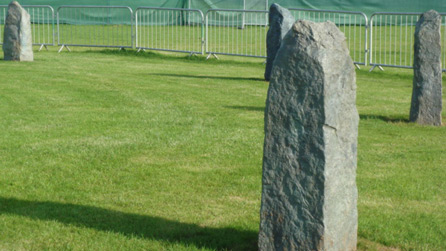 Cerrig yr Orsedd ar Faes Eisteddfod Caerdydd 2008