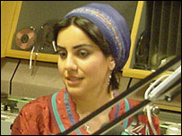 مانيا اکبری