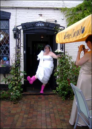 Adele gets married in her croc wellies