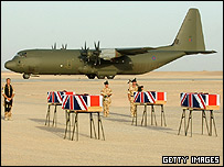 تابوت سربازانی که هفته گذشته در هلمند کشته شدند