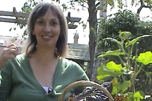Learn the secrets of Helen's abundant vegetable garden.
