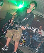 Pikey of 2 Minutes 2 Late