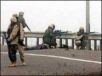 समारा में सैनिक