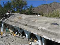  الائی میں تباہ ہونی والی ایک عمارت