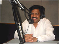 भाजपा के महासचिव प्रमोद महाजन