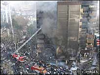 برخورد هواپيما با ساختمانی ده طبقه در شهرک مسکونی - نظامی توحيد