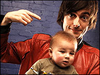 男人开始照看孩子