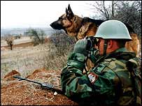 Sırp sınır muhafızı