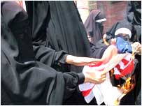 क़ुरान के विरोध में प्रदर्शन