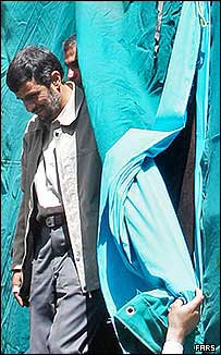 محمود احمدی نژاد در قم