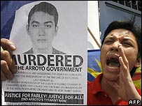 Người biểu tình phản đối cái chết của một chủ tịch sinh viên