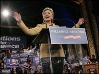 हिलेरी को कैलिफ़ोर्निया के एशियाई समुदाय का समर्थन मिला है