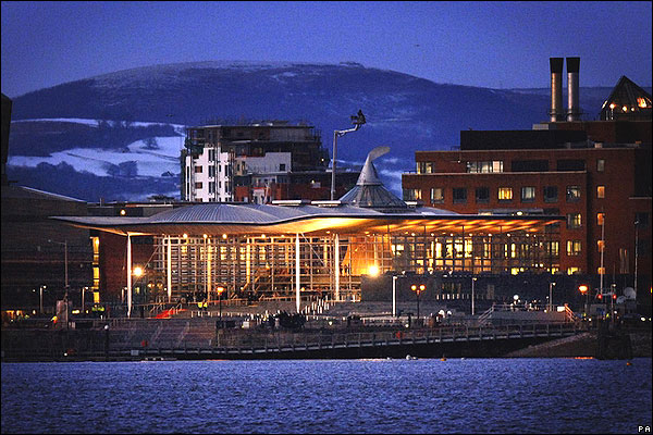 威尔士首府加的夫居民每月需要把97%收入支付各项费用，是英国生活最贵的城市。