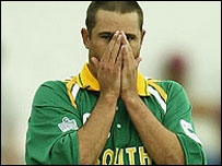  اینڈریو ہال