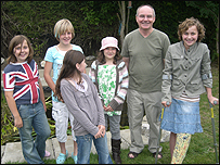 Ray and children from Toppesfield School