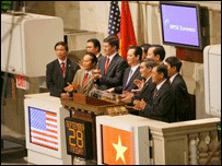 Thủ tướng Nguyễn Tấn Dũng tại thị trường chứng khoán NY năm 2007