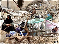 Палестинка на руїнах оселі