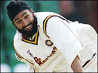 मोंटी पनेसर