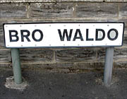 Arwydd Bro Waldo