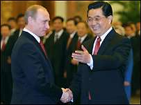 Кореспондент Бі-Бі-Сі говорить про новий, безпрецедентний рівень співпраці між Росією та Китаєм