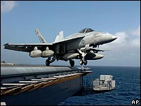 جهش يک جنگنده از ناو هواپيمابر آمريکايی