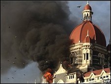 Khách sạn Taj Mahal Palace, một trong các địa điểm bị tấn công