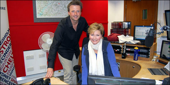 Fiona Fullerton, Mark Cummings and a fan that sneaked into the photo