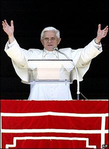 Paus Benediktus mengatakan, Johannes Paulus II "meninggal seperti ketika dia hidup, yang dihidupkan dengan keberanian iman yang gigih".