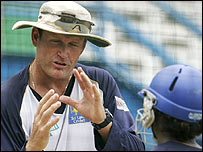 Tom Moody with Sri Lankan team