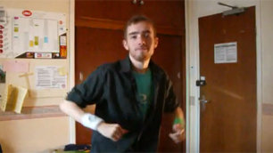 Lee signing on YouTube