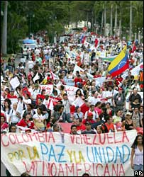 Dünya Sosyal Forumu'ndaki yürüyüş