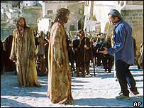 Cena do filme A Paixão de Cristo, com Jim Caviezel (esq)