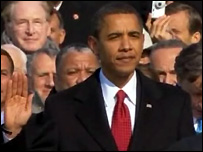 Барак Обама складає присягу