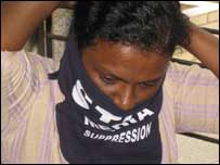 Media activist at the post office to send a telegram (photo Elmo Fernando)