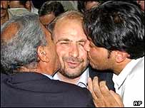 محمدباقر قاليباف در ميان هوادارانش