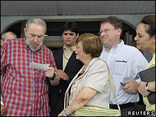 Fidel Castro, Jeffrey Goldberg y Adela Dworin.