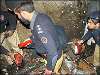 पेशावर में बम विस्फोट