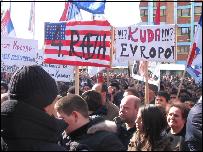 Serbët protestojnë në Mitrovicë