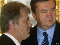 Viktor Juščenko (vlevo) a Viktor Janukovyč