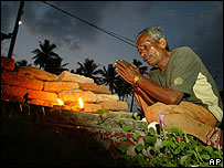 مراسم نيايش در تمام منطقه برگزار شده است