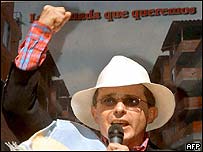 Uribe adotou linha-dura no trato dos guerrilheiros colombianos