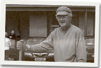 Laurie Wright wedi llwyddo i symud y garreg