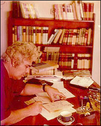 احمد شاملو - عکس از سايت رسمی شاملو