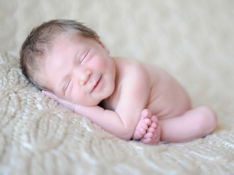 Foto do livro "Sleeping Beauties: Newborns in Dreamland