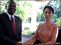 Đặc sứ LHQ Ibrahim Gambari gặp lãnh tụ đối lập Aung San Suu Kyi
