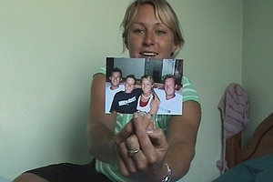 Summa has just received a letter and photos from her mum.