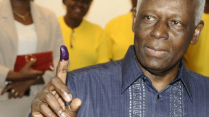 José Eduardo dos Santos | Foto: AFP