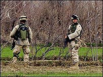 صدها تن از سربازان آمريکايی و افغان، در اين جستجو شرکت دارند